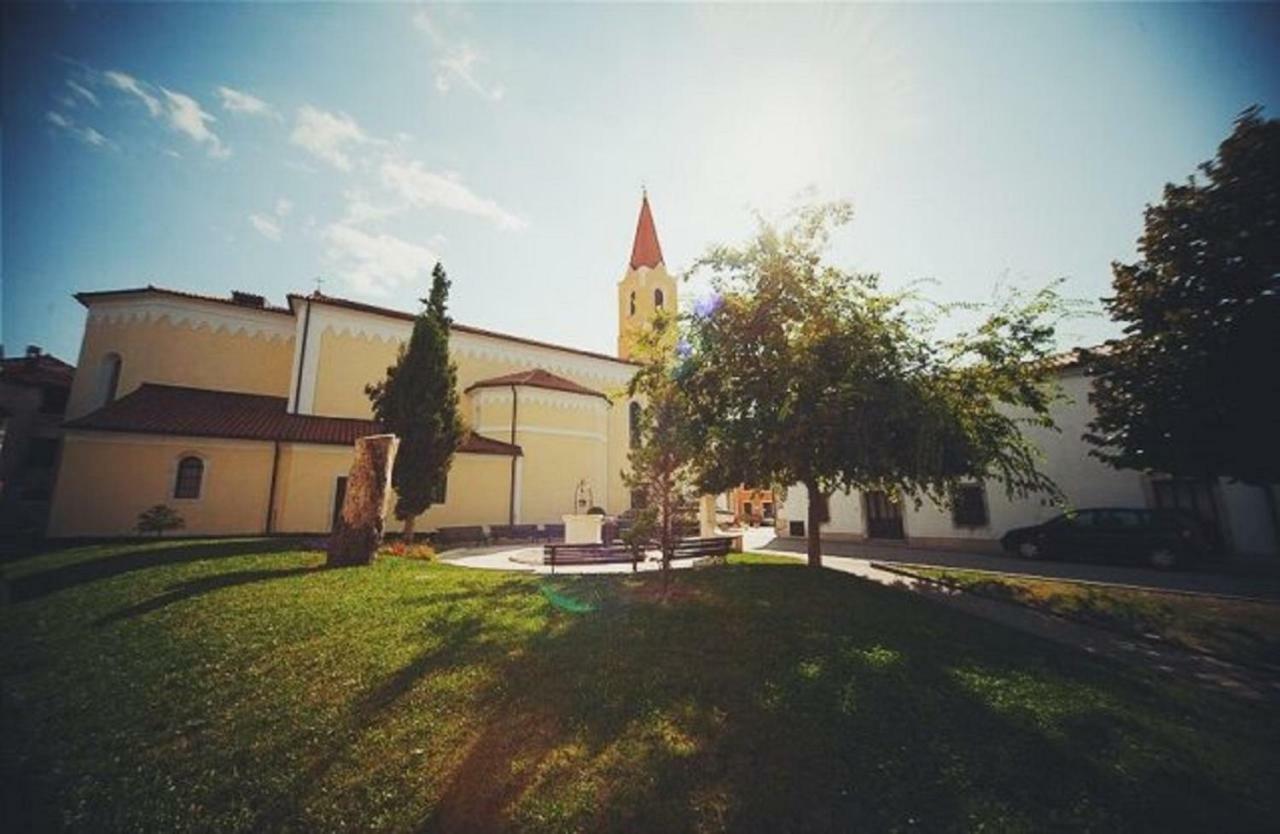 Apartmán Aisha Brtonigla Exteriér fotografie